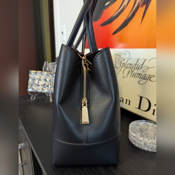 Low staet - Michael Kors - Black Small Tote with Crossbody Strap - EUC - Picture 7 of 10